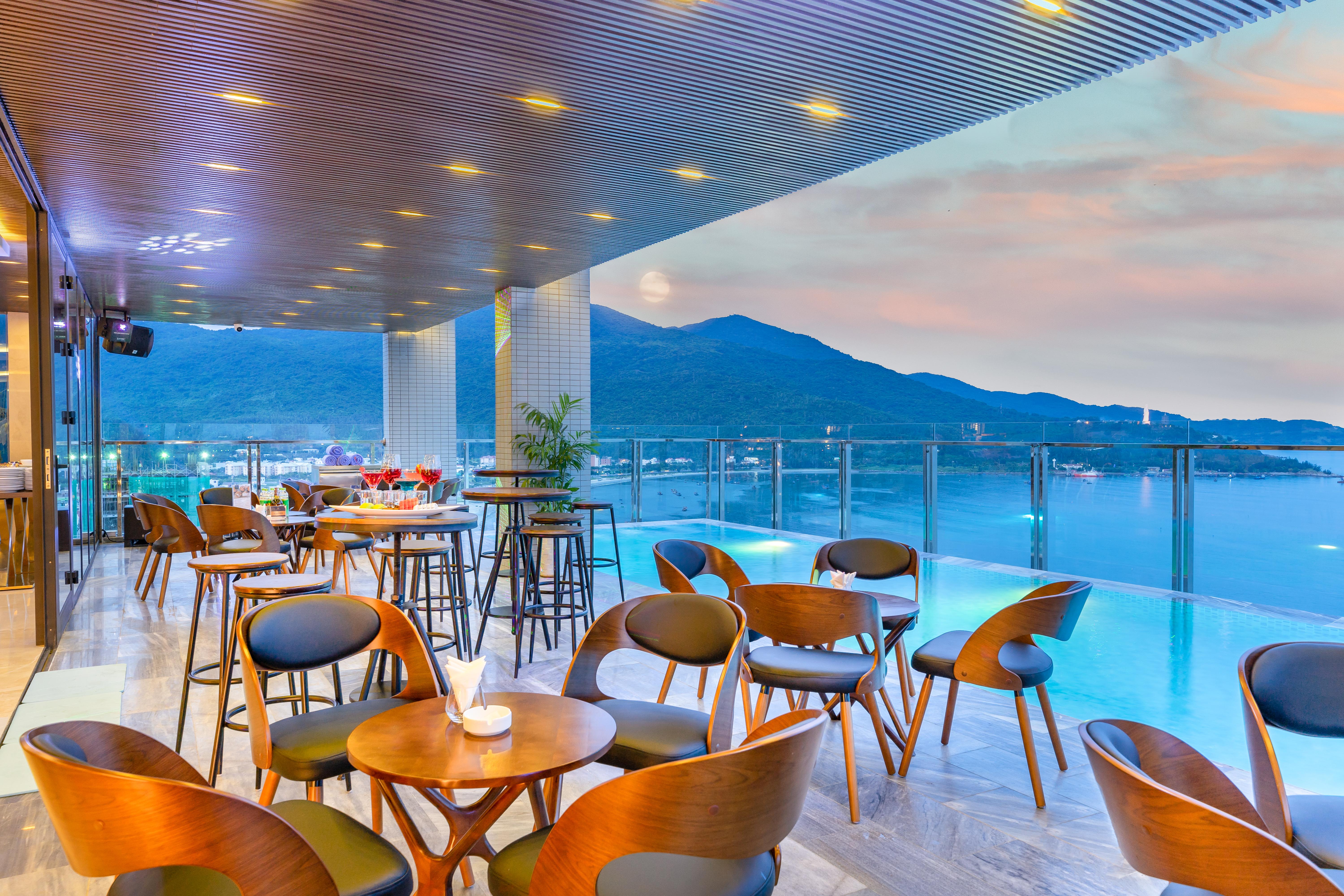 Grand Gold Beach Hotel & Spa Da Nang Dış mekan fotoğraf