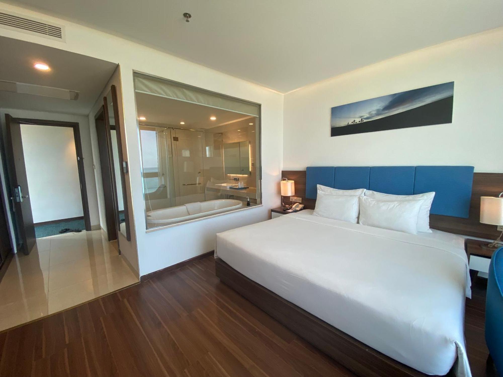 Grand Gold Beach Hotel & Spa Da Nang Dış mekan fotoğraf